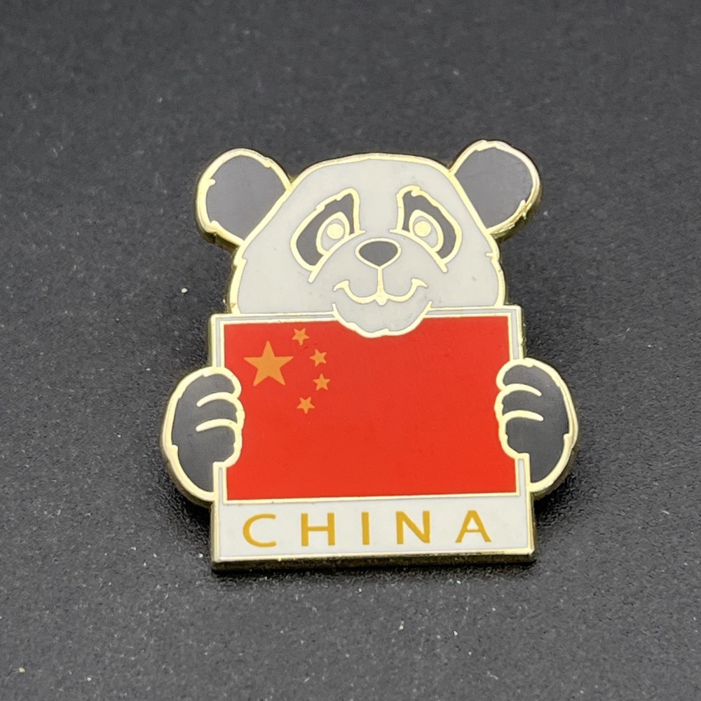 China Chinese Flag Panda Lapel Hat Pin